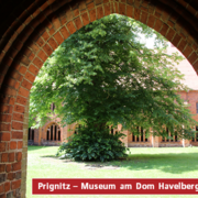 Klosterhof + Namenszug